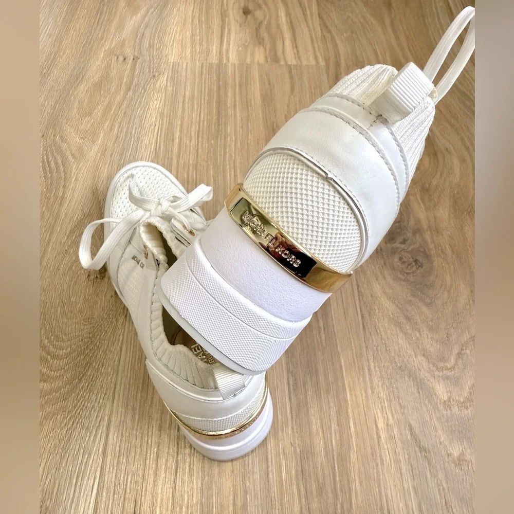 MICHAEL Michael Kors White Georgie Knit Trainer Size 9.5 LNC